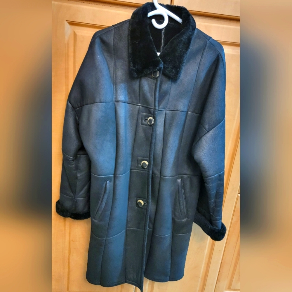 VINTAGE German lamb skin and wool trench coat EUC